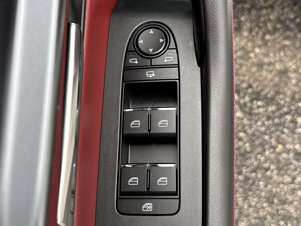 Used 2025 MAZDA CX-70 Plug-In Hybrid w/ Premium Plus image 13