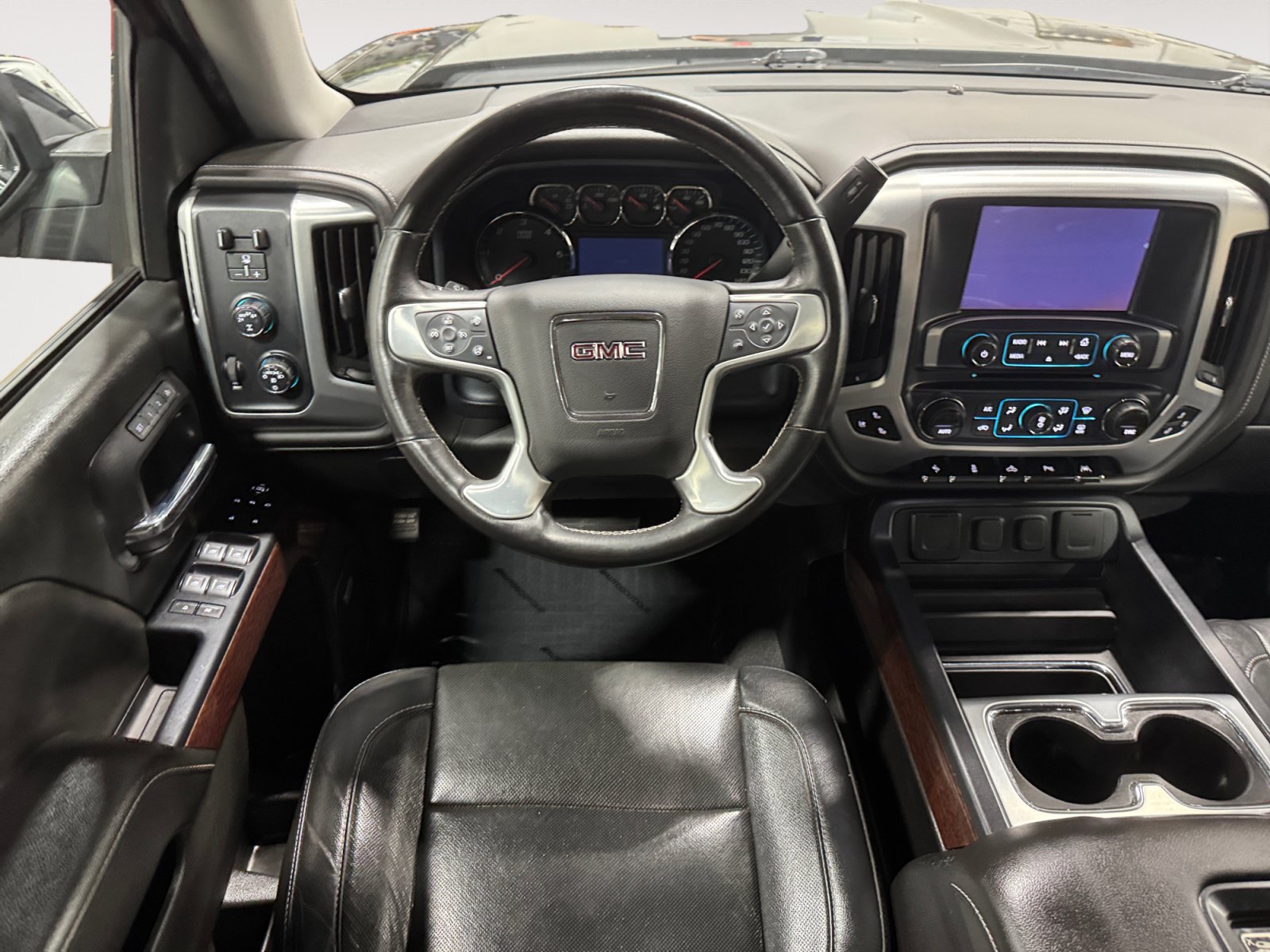 Used 2018 GMC Sierra 1500 SLT AWD/4WD image 11