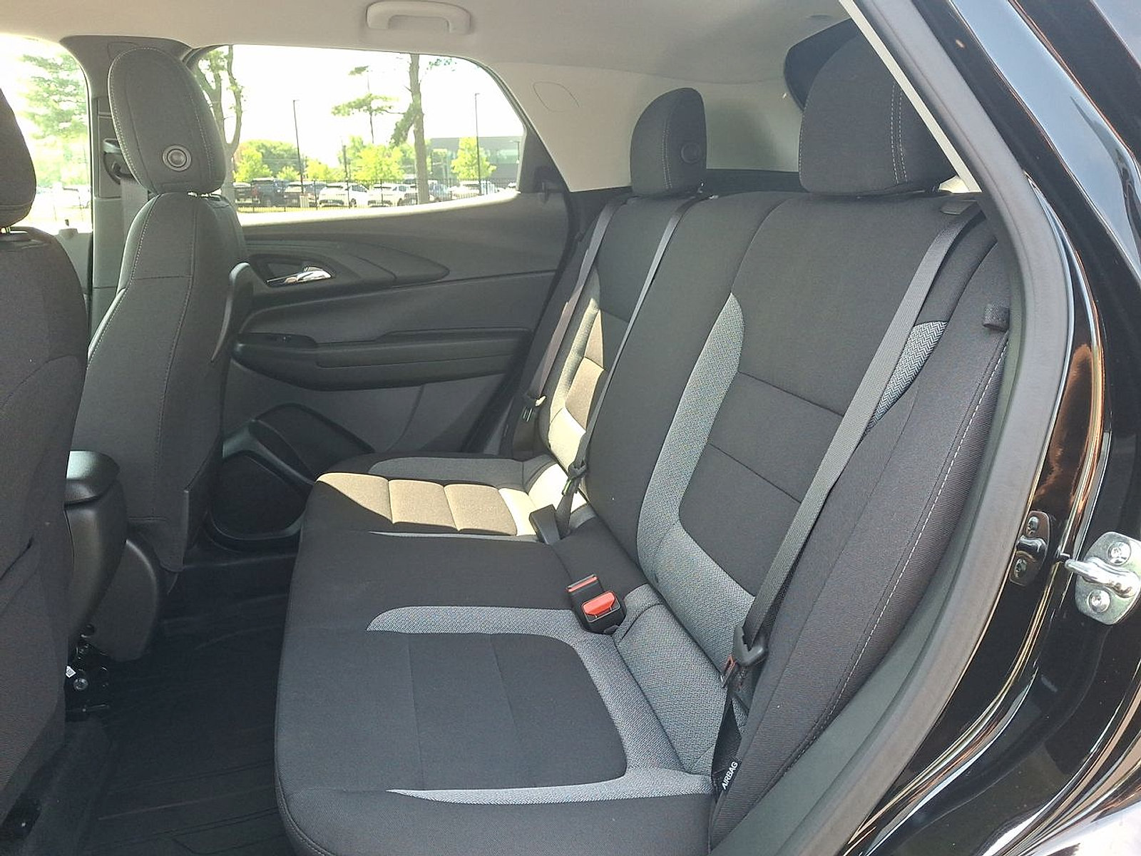 New 2026 Chevrolet TrailBlazer LT w/ Midnight Edition FWD image 13