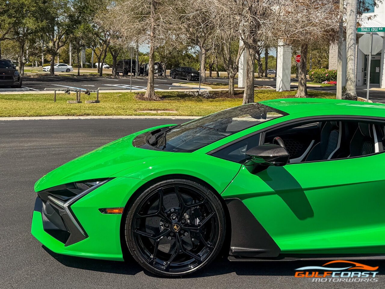 Used 2024 Lamborghini Revuelto image 47