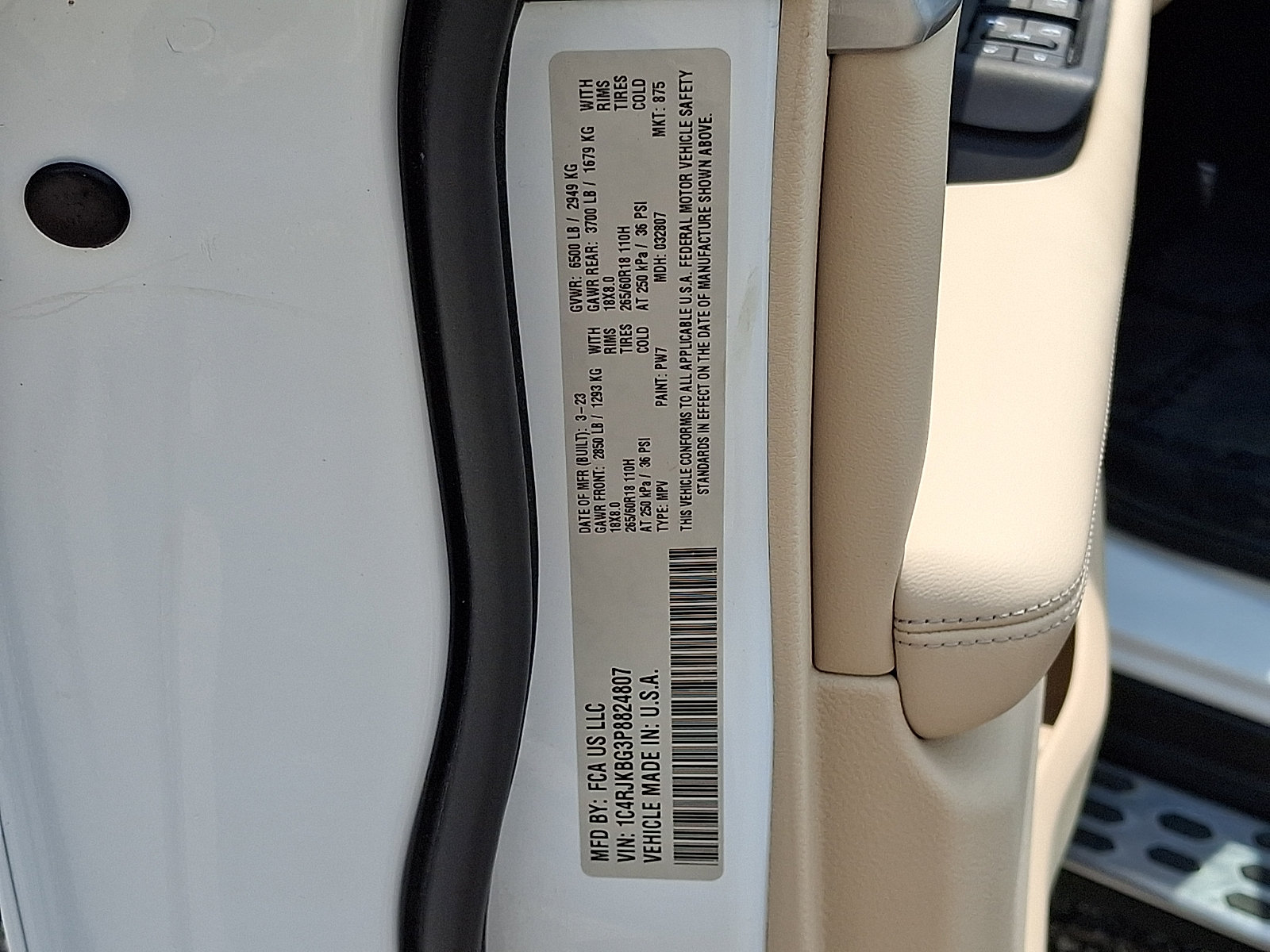 Used 2023 Jeep Grand Cherokee L Limited w/ Luxury Tech Group II AWD/4WD image 23