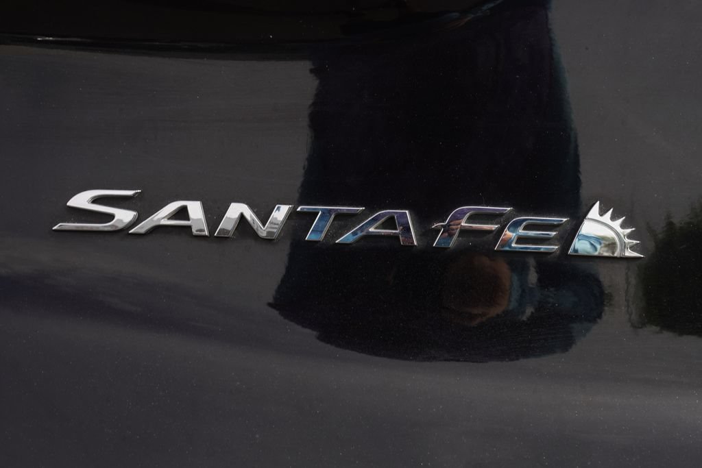 Used 2020 Hyundai Santa Fe SE FWD image 13