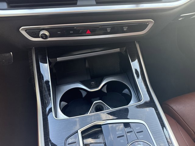 Certified 2023 BMW X7 xDrive40i w/ M Sport Package image 23