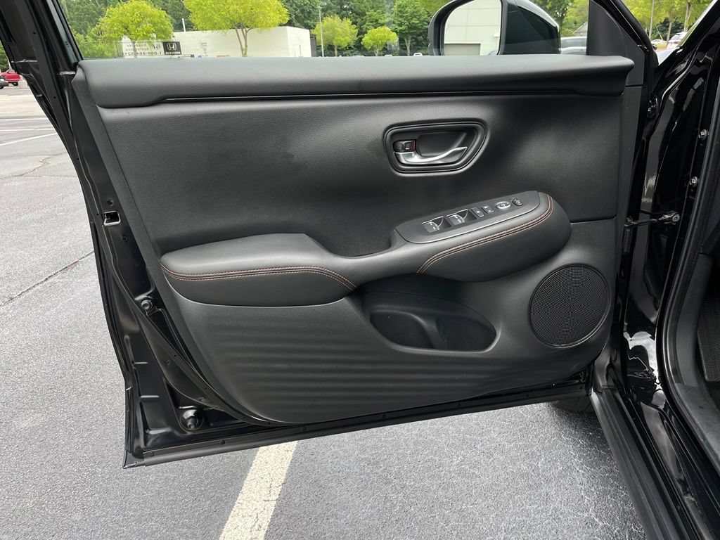 Used 2025 Honda HR-V Sport image 23