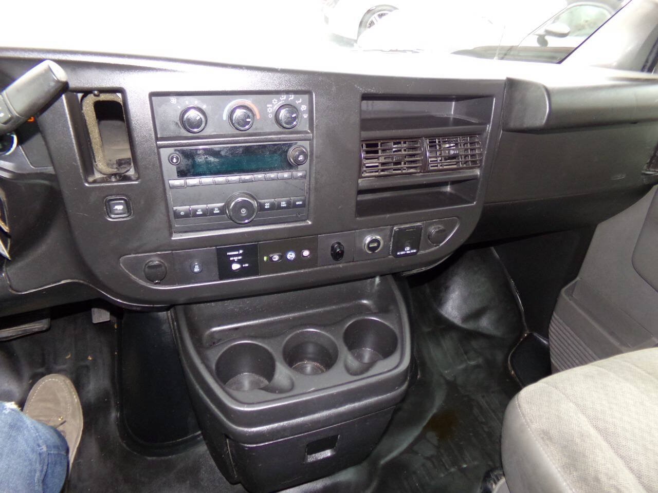 Used 2019 Chevrolet Express 3500 w/ Power Convenience Package RWD image 45