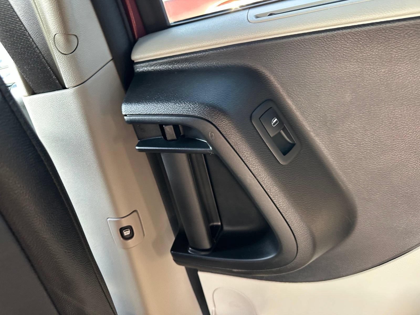 Used 2020 Dodge Grand Caravan SXT w/ Driver Convenience Group FWD image 33