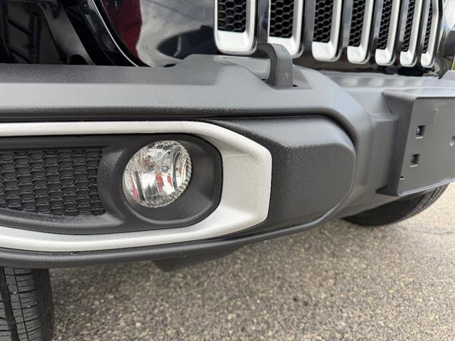 Used 2021 Jeep Wrangler Unlimited Sahara w/ Uconnect 4C Nav & Sound Group AWD/4WD image 6
