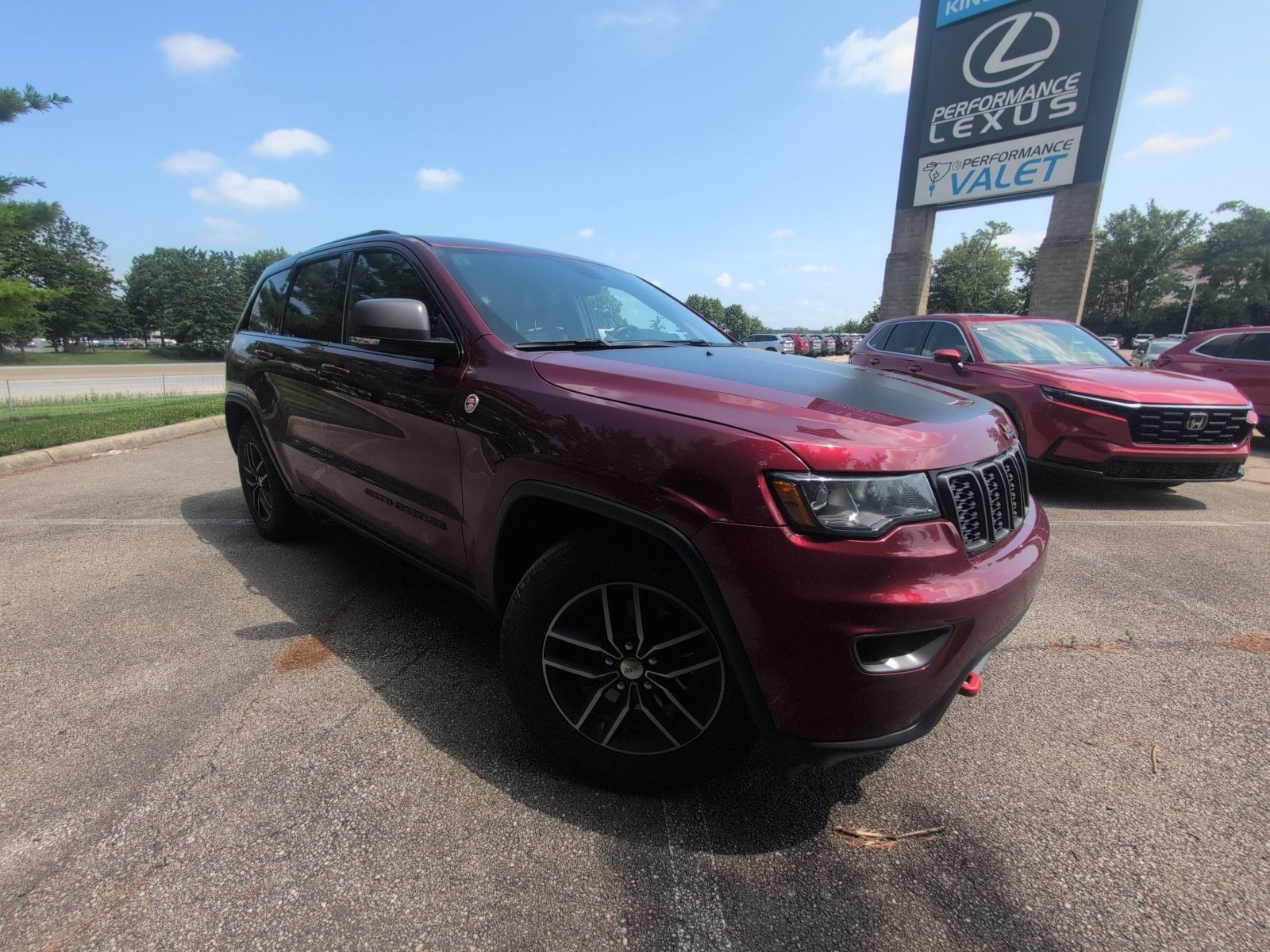 Used 2017 Jeep Grand Cherokee Trailhawk AWD/4WD image 21