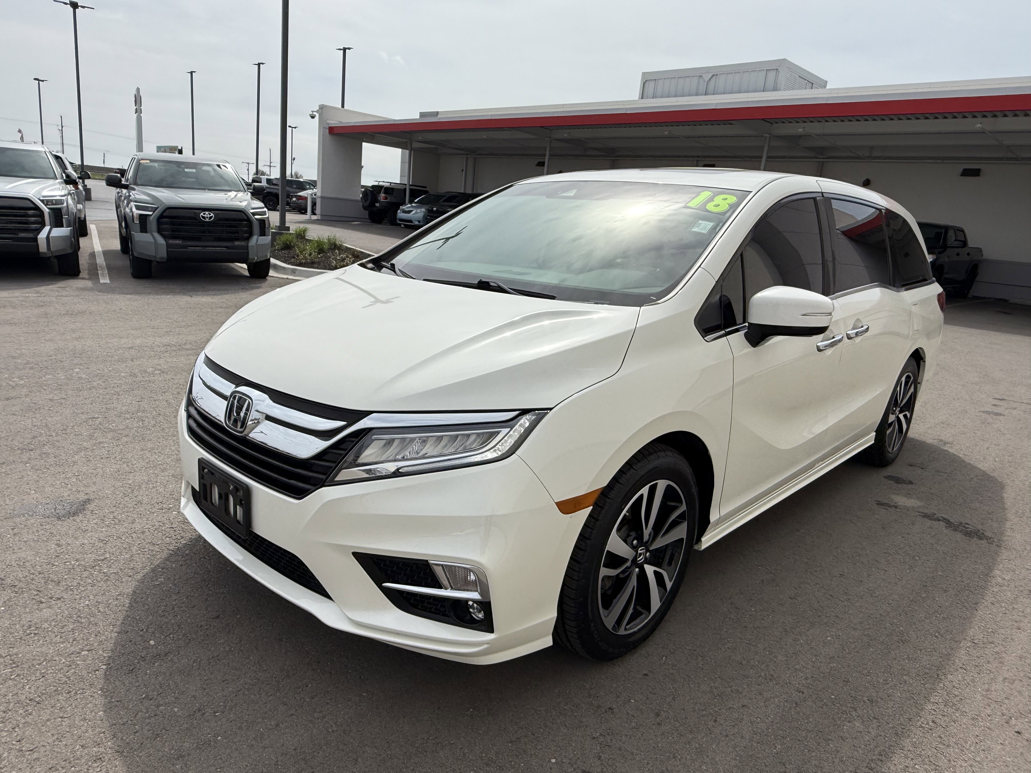 Used 2018 Honda Odyssey Elite image 30