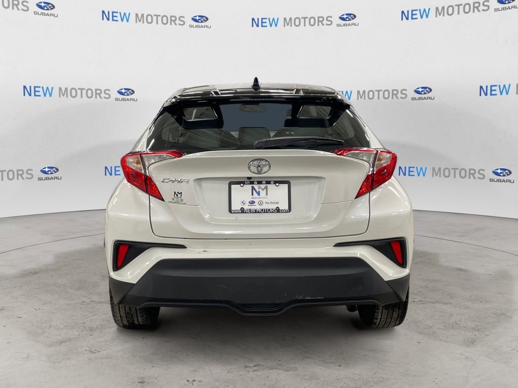 Used 2019 Toyota C-HR XLE image 4
