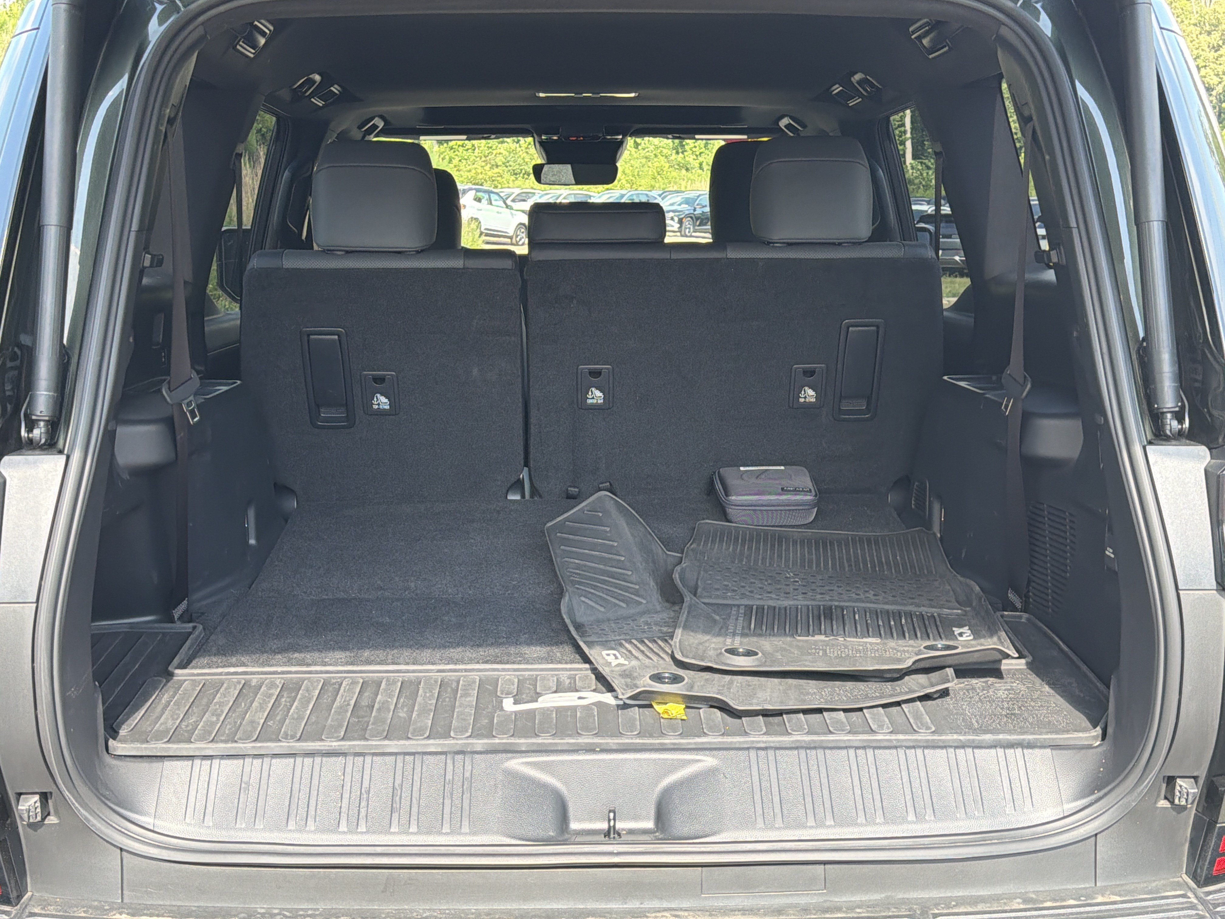 Used 2024 Lexus GX 550 w/ Accessory Package (Z1) AWD/4WD image 18