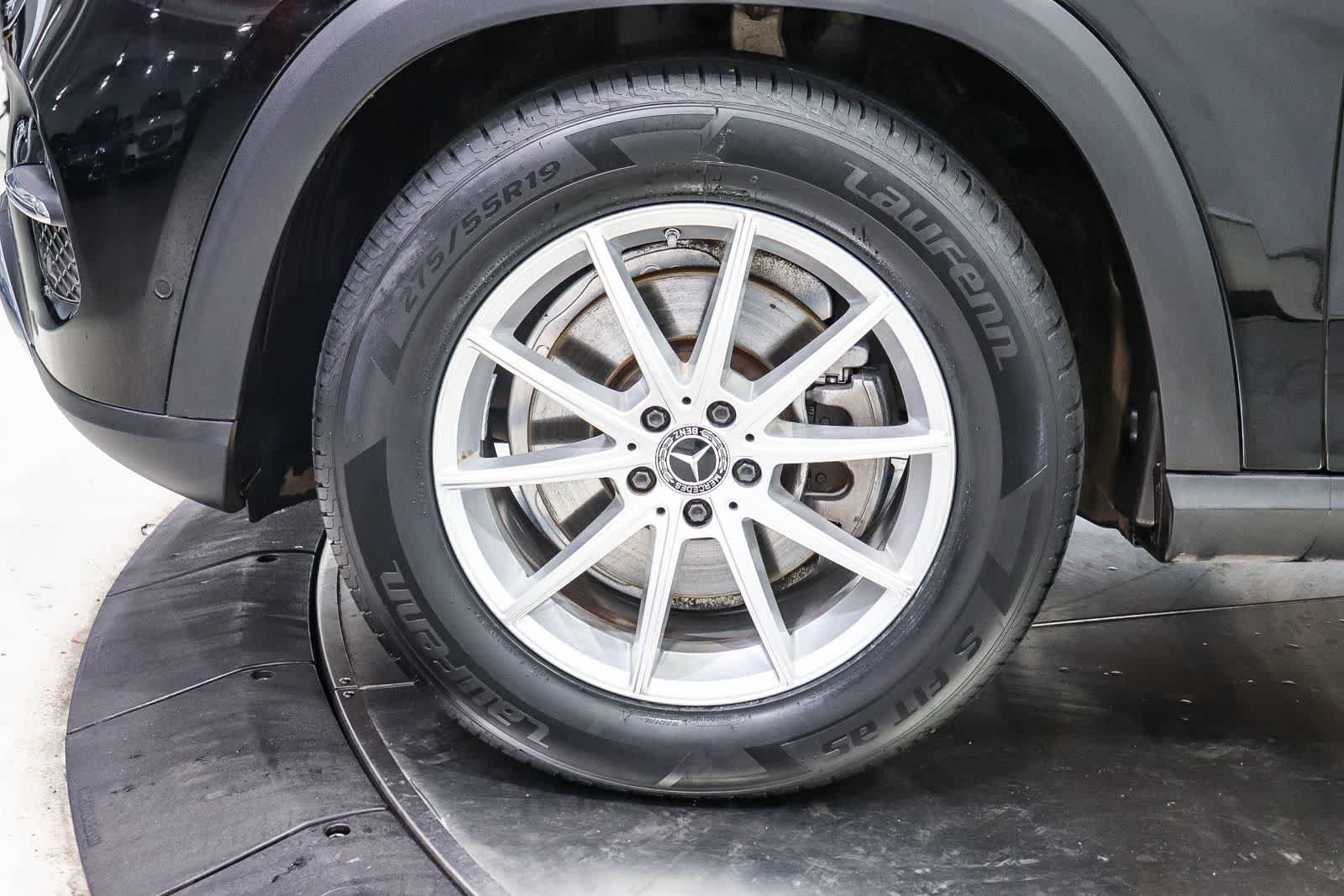 Used 2024 Mercedes-Benz GLE 350 4MATIC w/ 3rd Row Seat Package image 9
