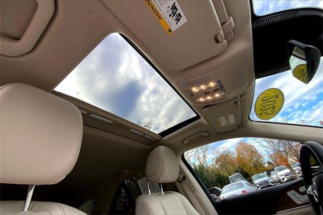 Used 2025 Mercedes-Benz GLE 350 4MATIC image 11