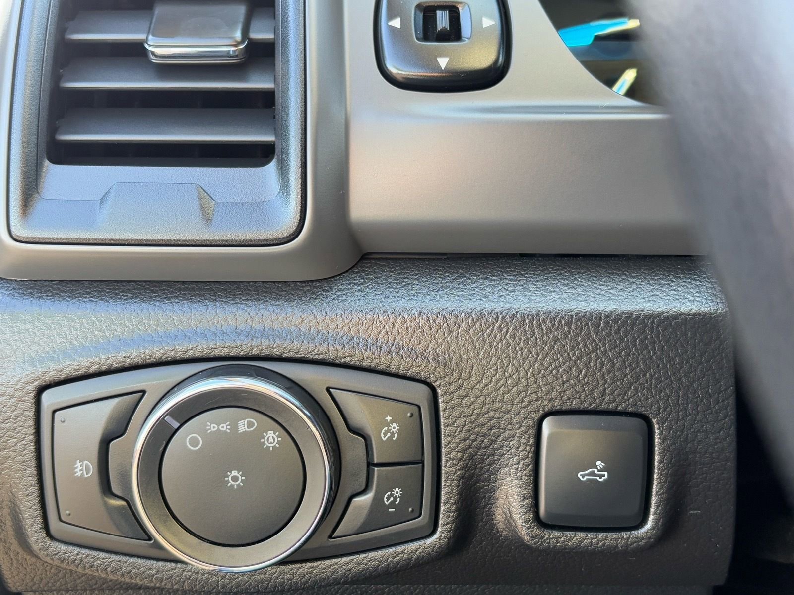 Used 2020 Ford Ranger XL w/ Equipment Group 101A Mid image 29