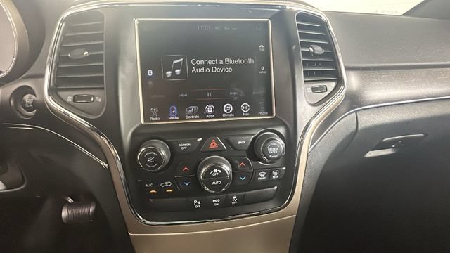 Used 2015 Jeep Grand Cherokee Limited w/ Trailer Tow Group IV AWD/4WD image 19