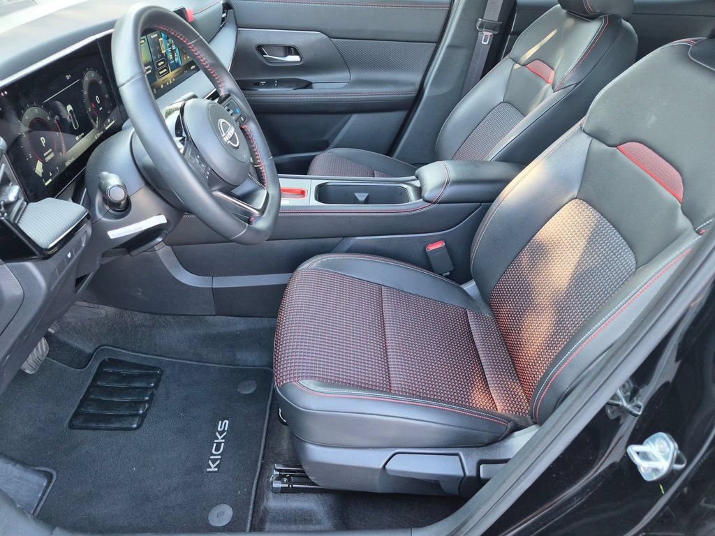 Used 2026 Nissan Kicks SR w/ Cold Weather Package AWD/4WD image 11