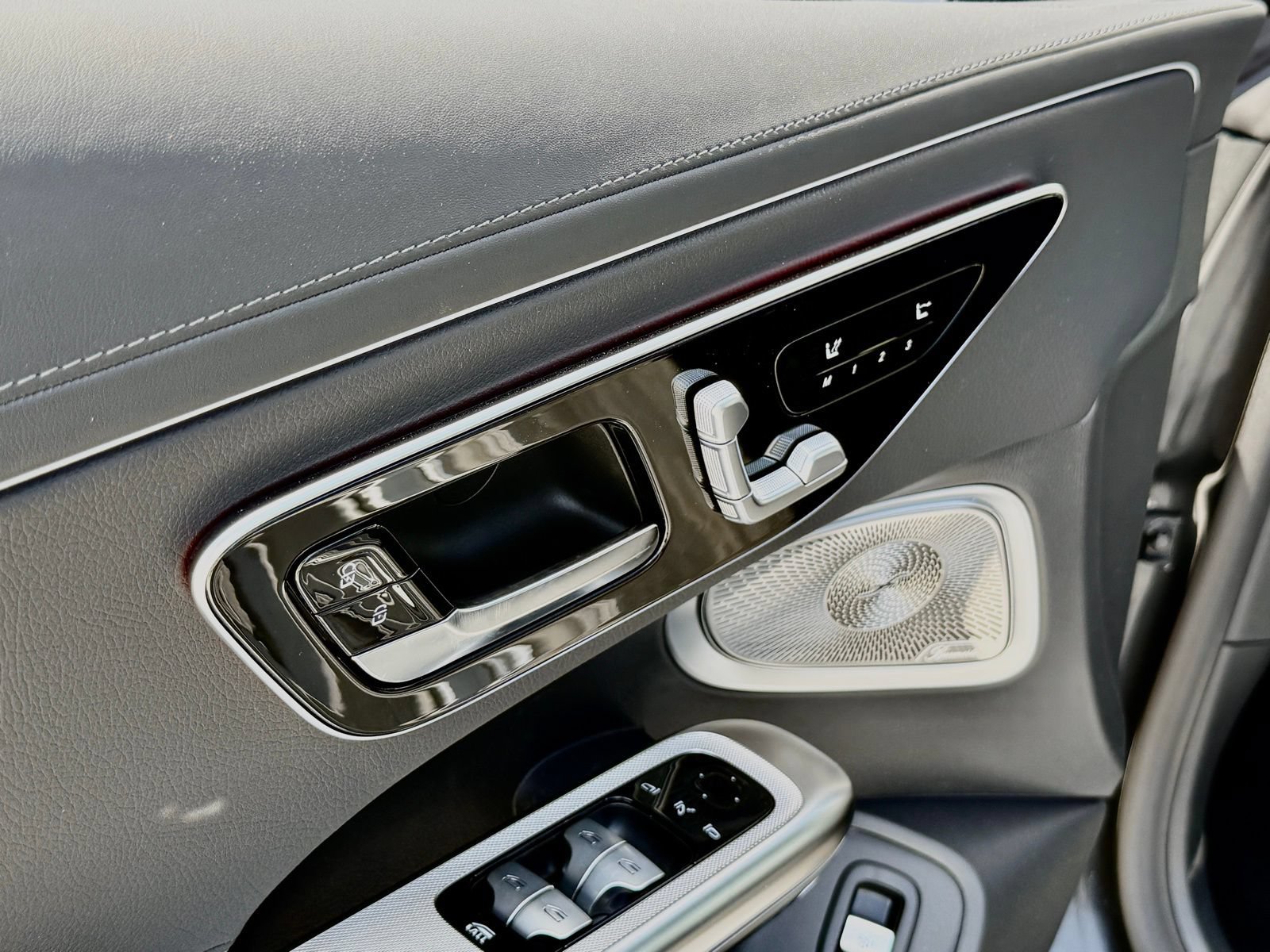 New 2026 Mercedes-Benz CLE 300 4MATIC Cabriolet image 17
