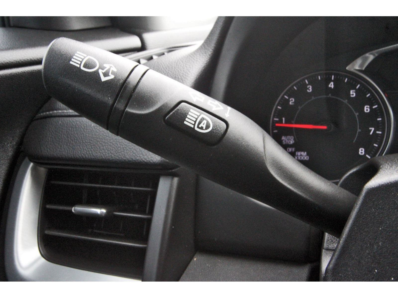 Used 2023 GMC Terrain SLE w/ Driver Convenience Package AWD/4WD image 20