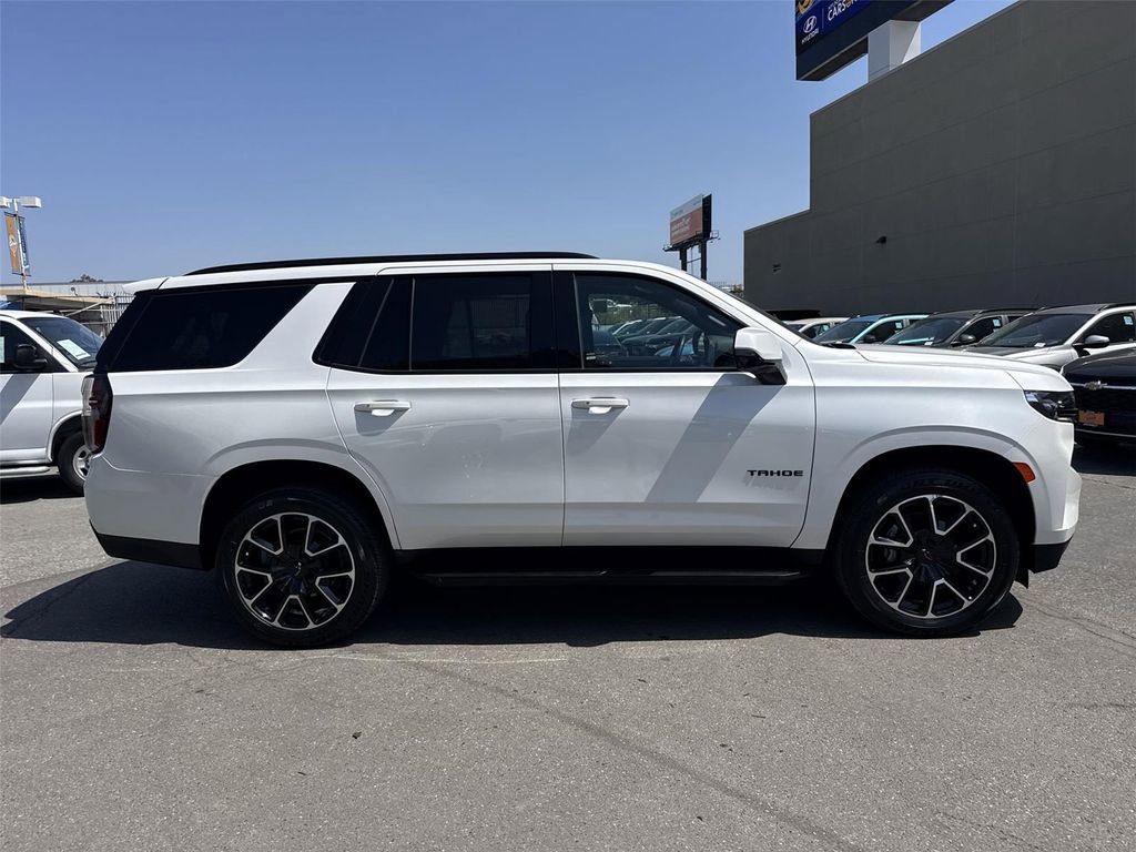 Used 2023 Chevrolet Tahoe RST w/ Luxury Package AWD/4WD image 2