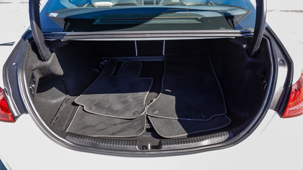 Used 2022 Mercedes-Benz C 300 Sedan image 31