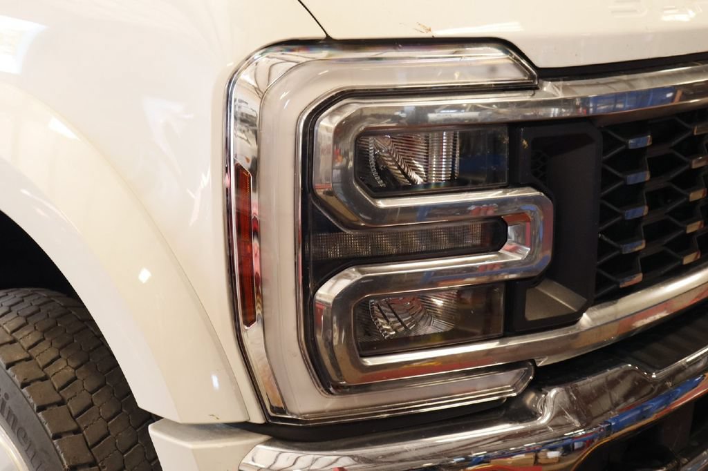 Used 2025 Ford F450 King Ranch w/ Chrome Package AWD/4WD image 3