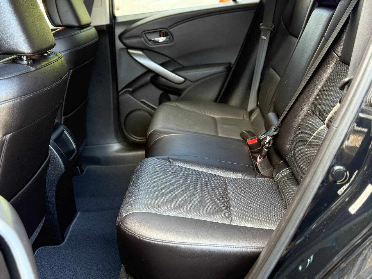 Used 2015 Acura RDX AWD w/ Technology Package image 7