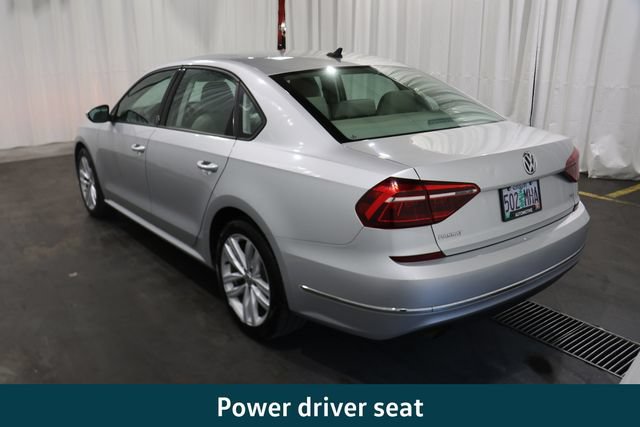 Used 2019 Volkswagen Passat 2.0T Wolfsburg FWD image 5