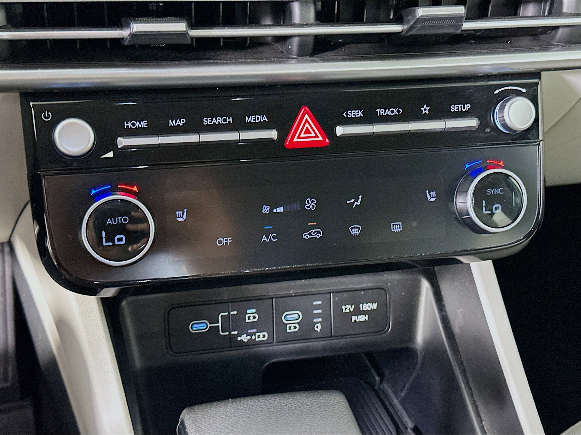 Used 2025 Hyundai Tucson SEL FWD image 24