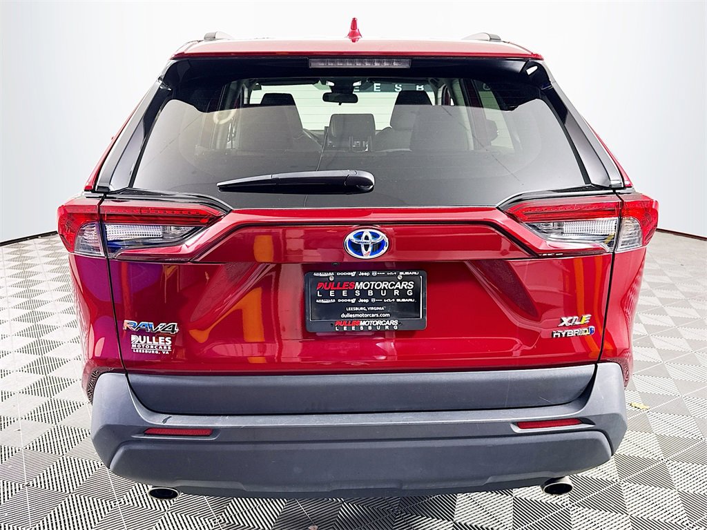 Used 2022 Toyota RAV4 XLE image 6