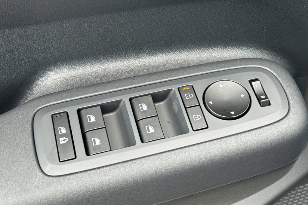 New 2026 Hyundai Santa Fe SE FWD image 11