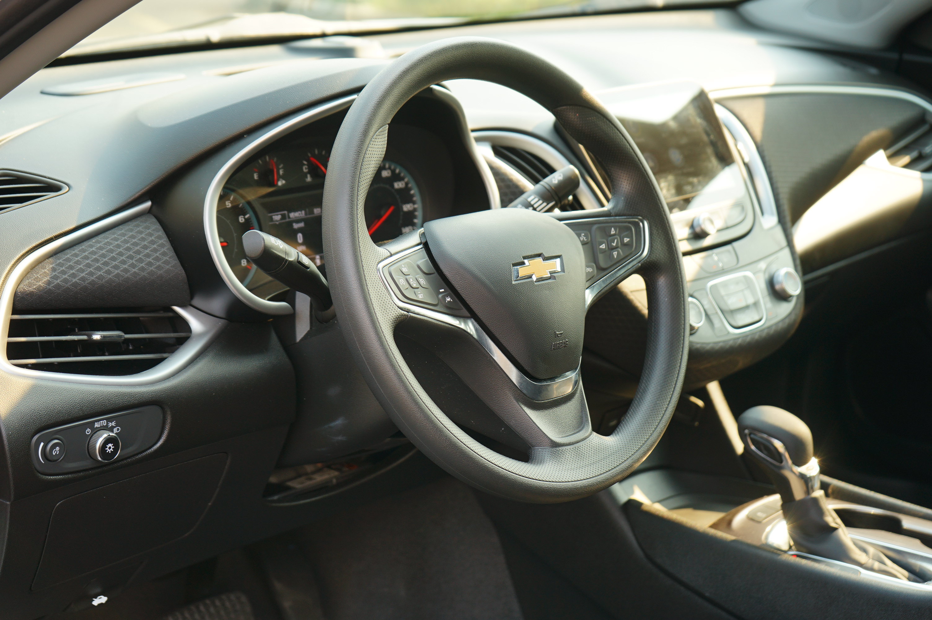 Used 2023 Chevrolet Malibu LS w/ Driver Confidence Package FWD image 18