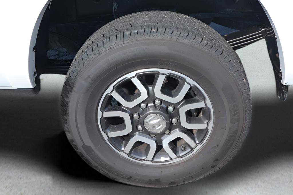 Used 2024 RAM 3500 Limited image 27