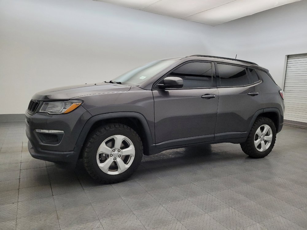 Used 2020 Jeep Compass Latitude image 2