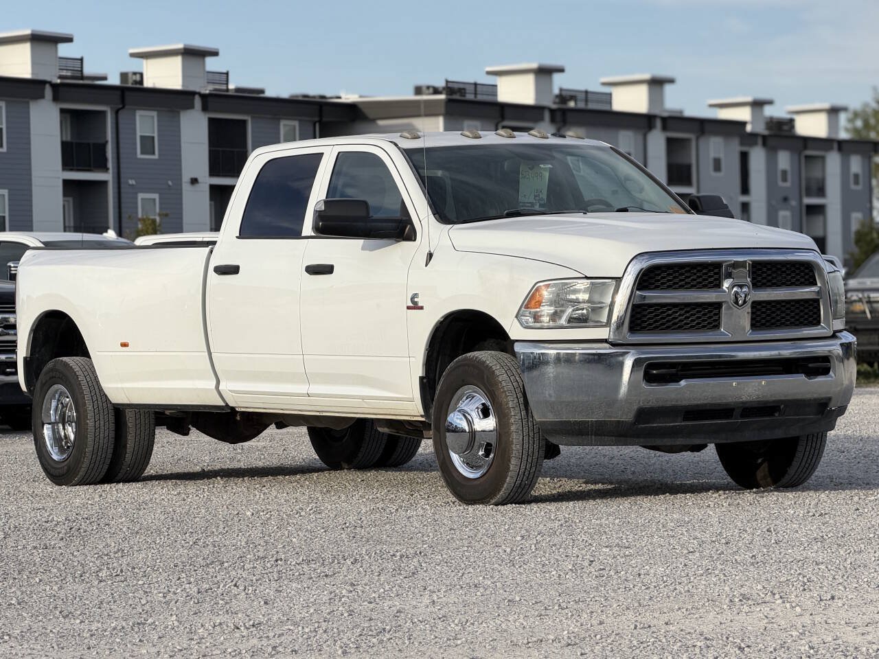 Used 2015 RAM 3500 Tradesman w/ Chrome Appearance Group AWD/4WD image 4