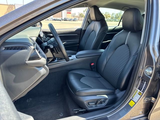 Used 2024 Toyota Camry SE image 5