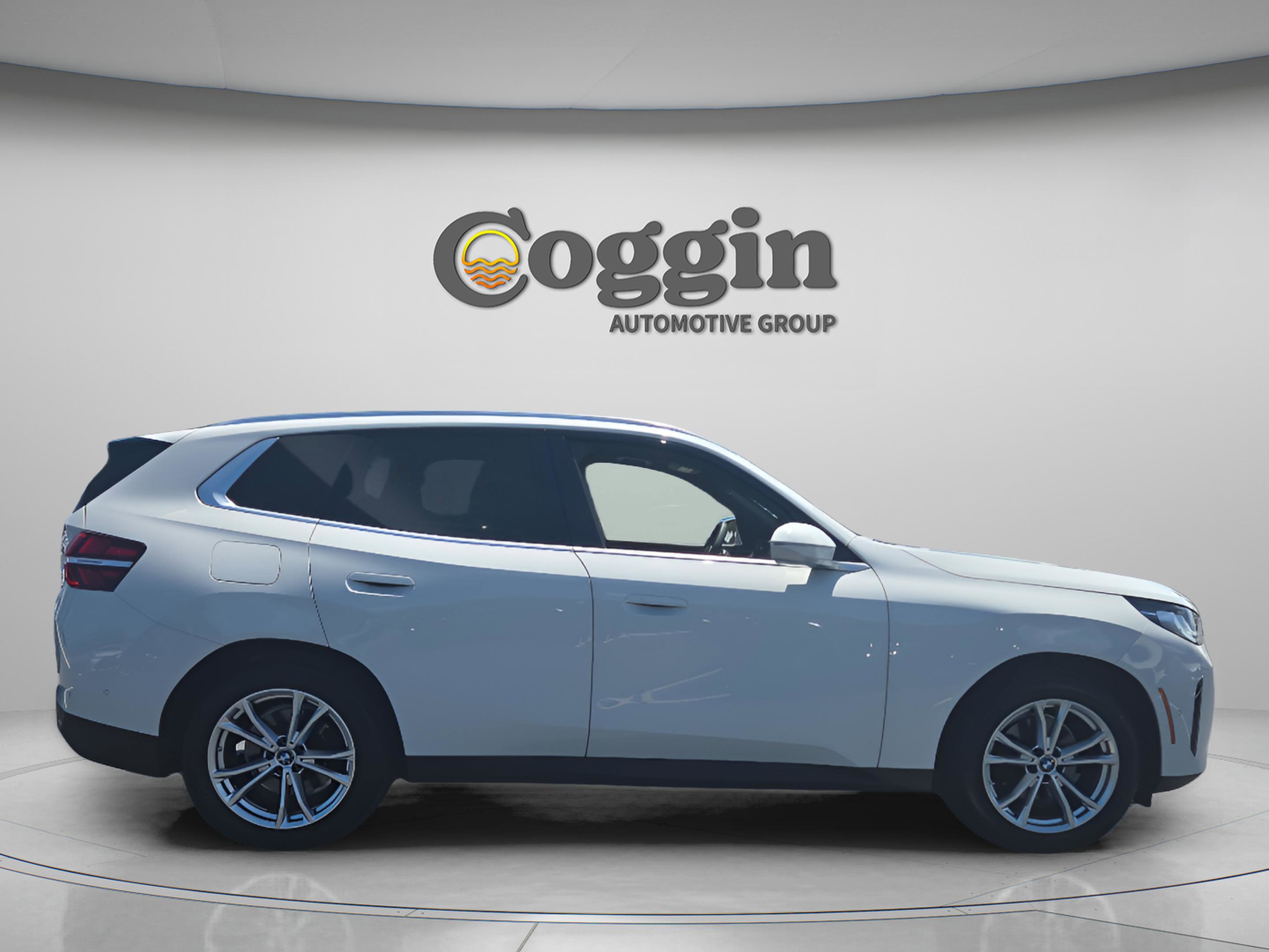 Certified 2025 BMW X3 xDrive30i w/ Convenience Package AWD/4WD image 6
