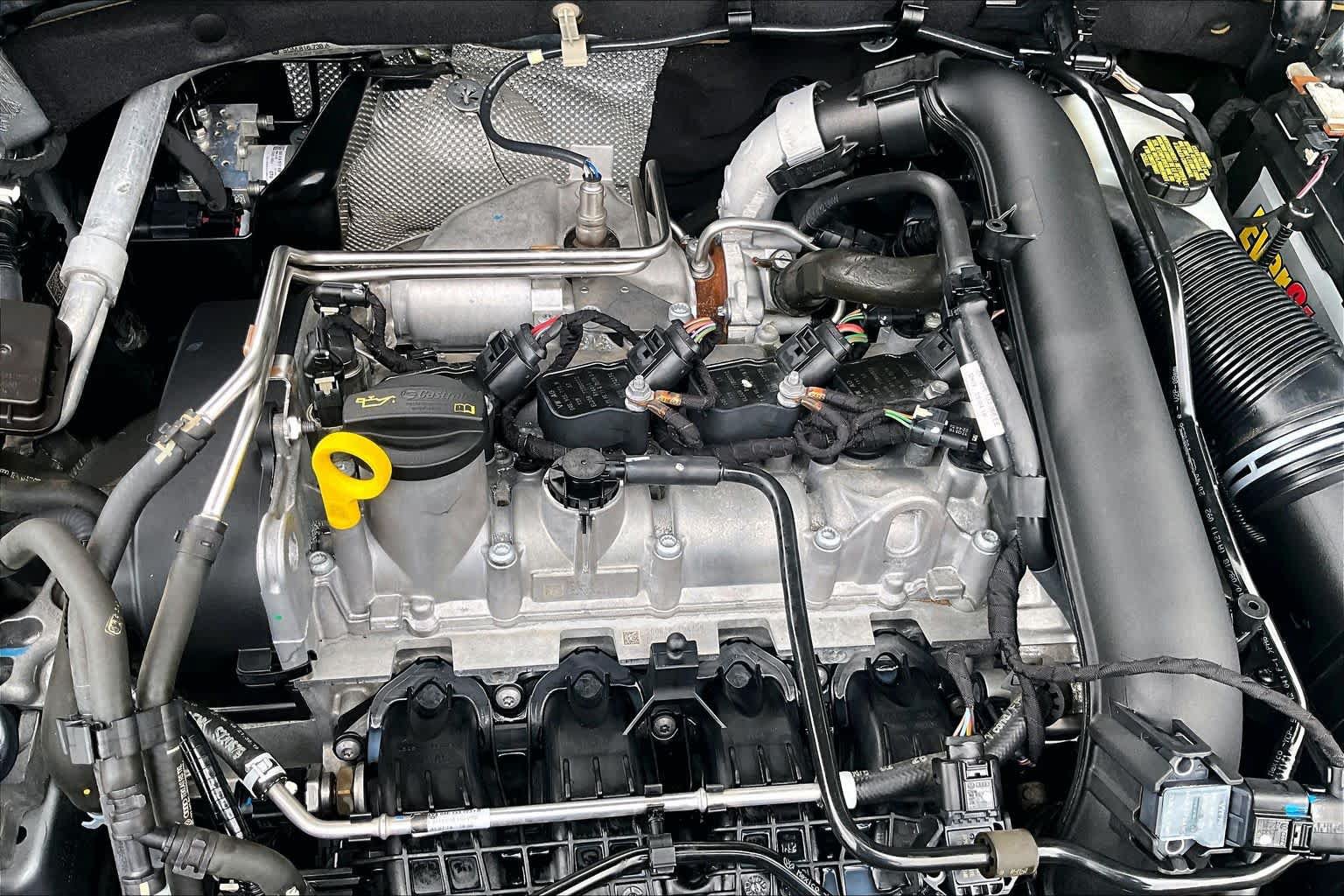 Used 2019 Volkswagen Jetta R-Line w/ R-Line Cold Weather Package FWD image 31