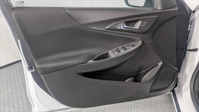 Used 2024 Chevrolet Malibu LT FWD image 13
