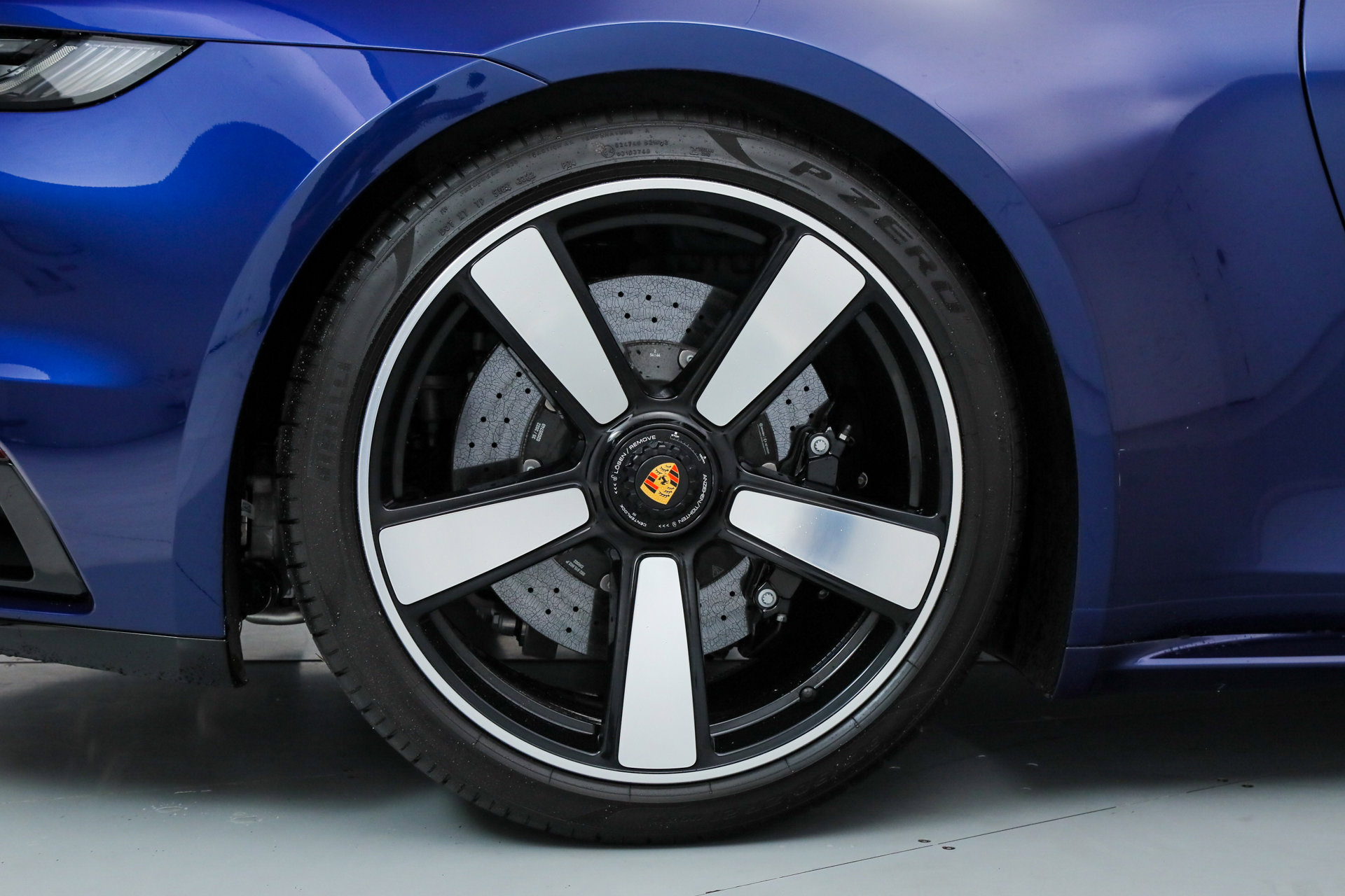 Used 2023 Porsche 911 Sport Classic image 36