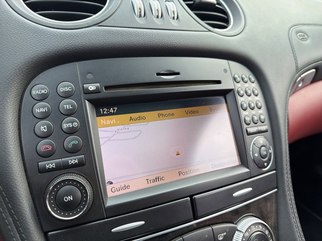 Used 2011 Mercedes-Benz SL 550 image 12