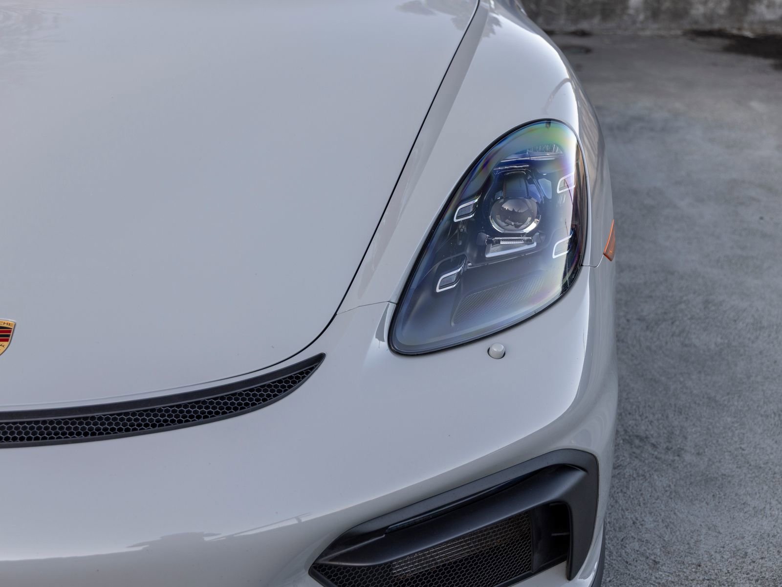 Used 2021 Porsche 718 Boxster Spyder RWD image 16