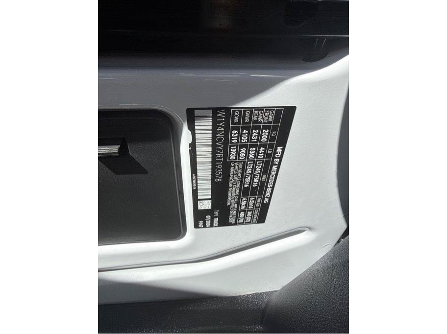 Used 2024 Mercedes-Benz Sprinter 2500 image 17