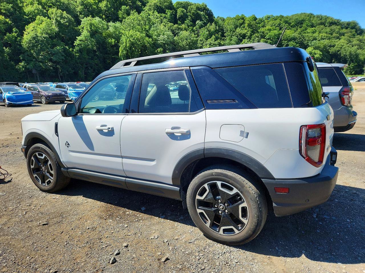 Used 2022 Ford Bronco Sport Outer Banks w/ Tech Package AWD/4WD image 3