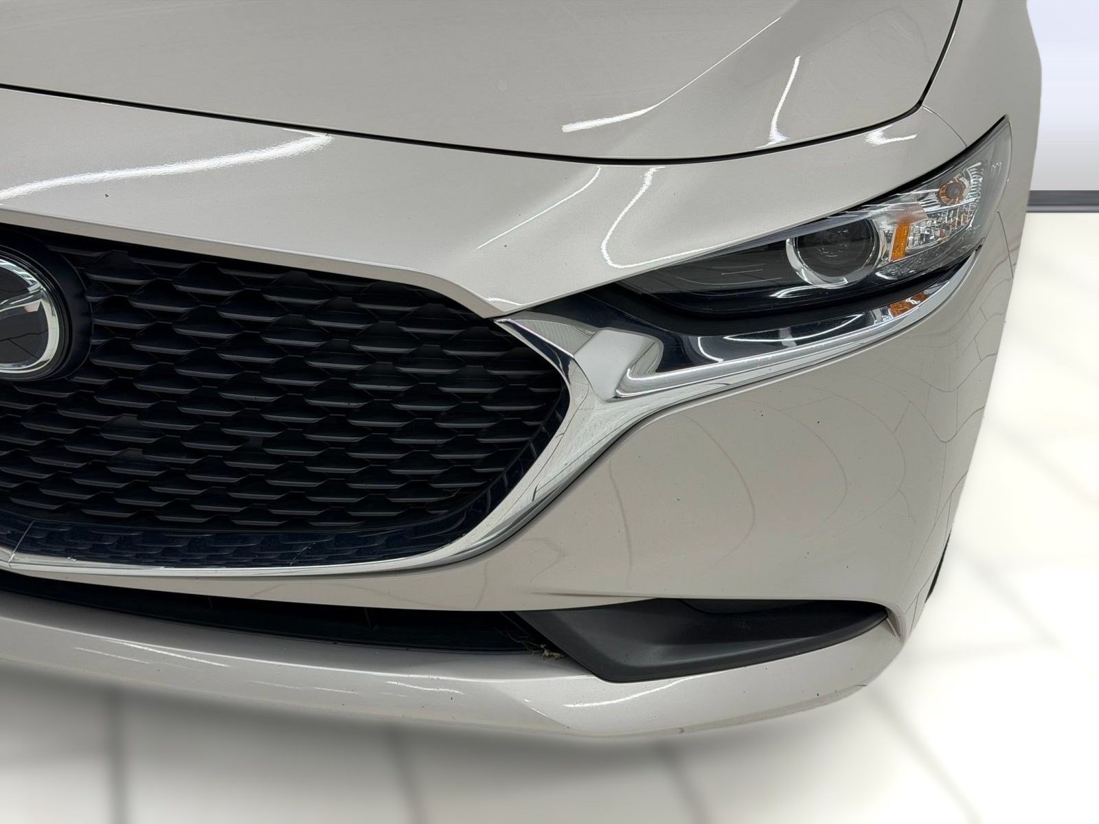 Used 2025 MAZDA MAZDA3 s FWD image 10