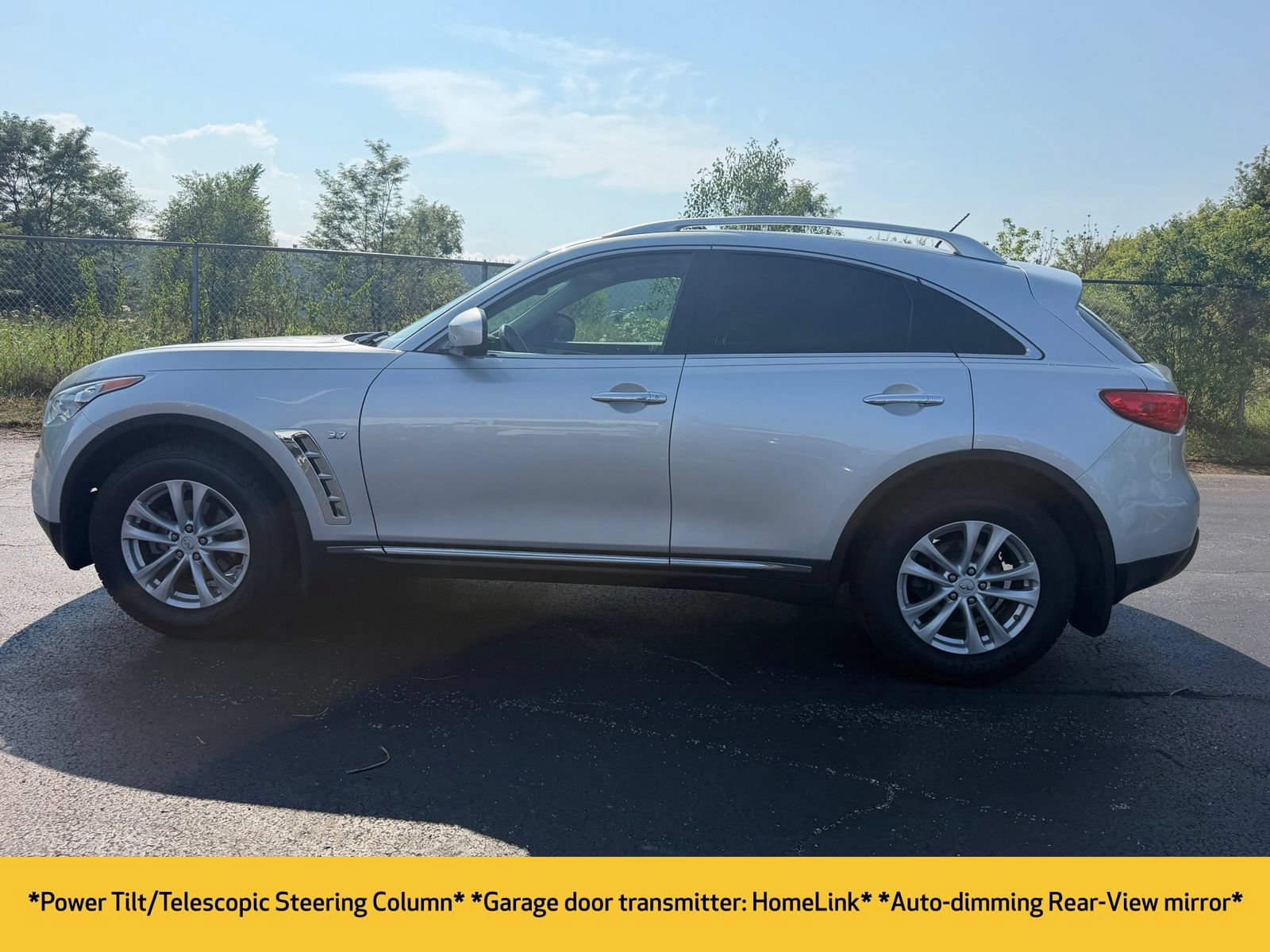 Used 2015 INFINITI QX70 2WD w/ Premium Package image 8