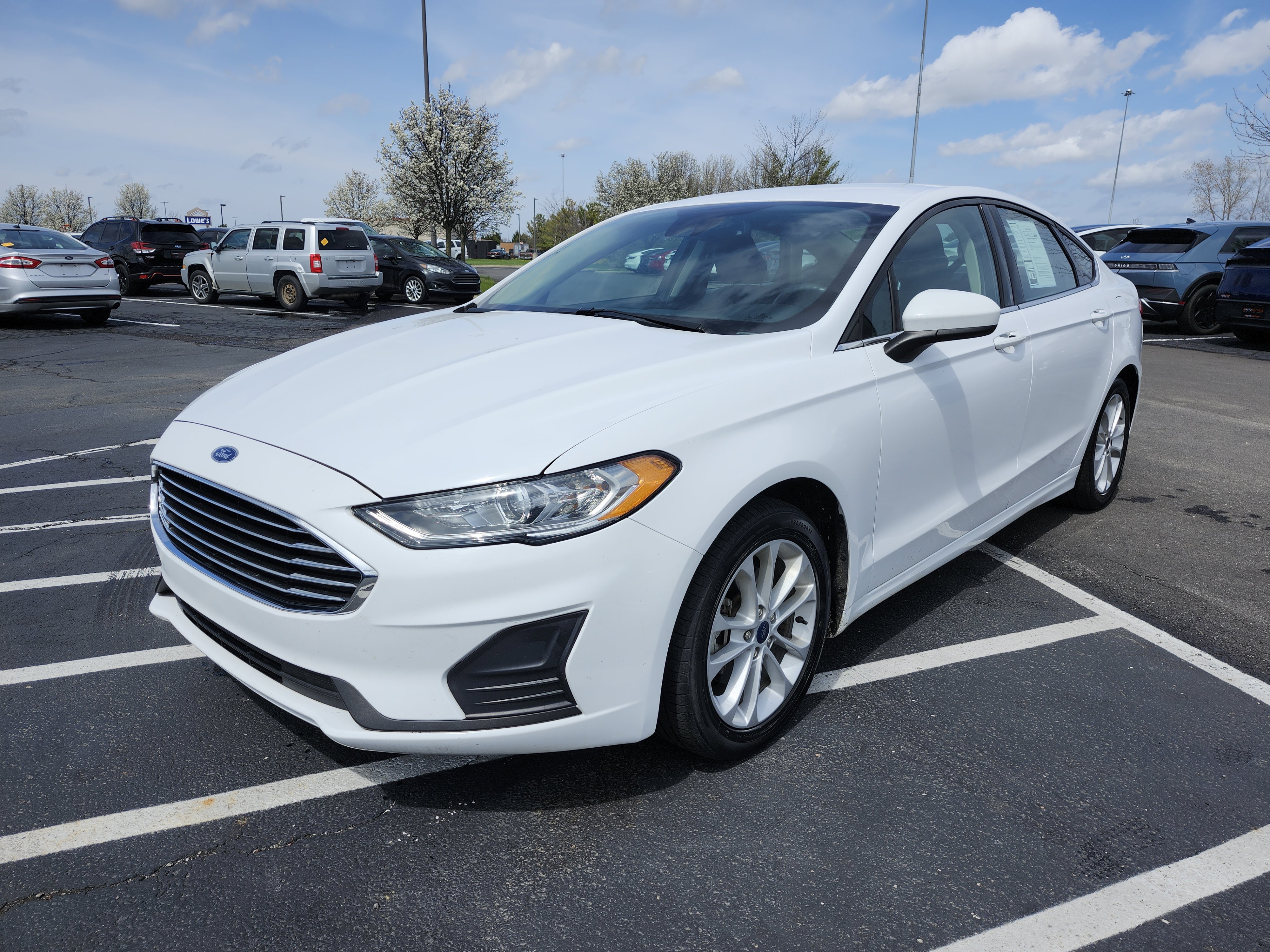 Used 2020 Ford Fusion SE FWD image 13