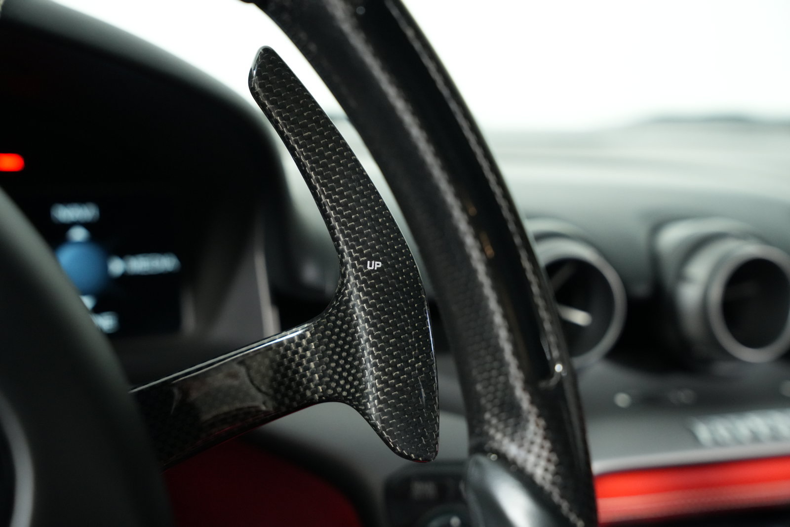Used 2014 Ferrari F12 Berlinetta RWD image 25