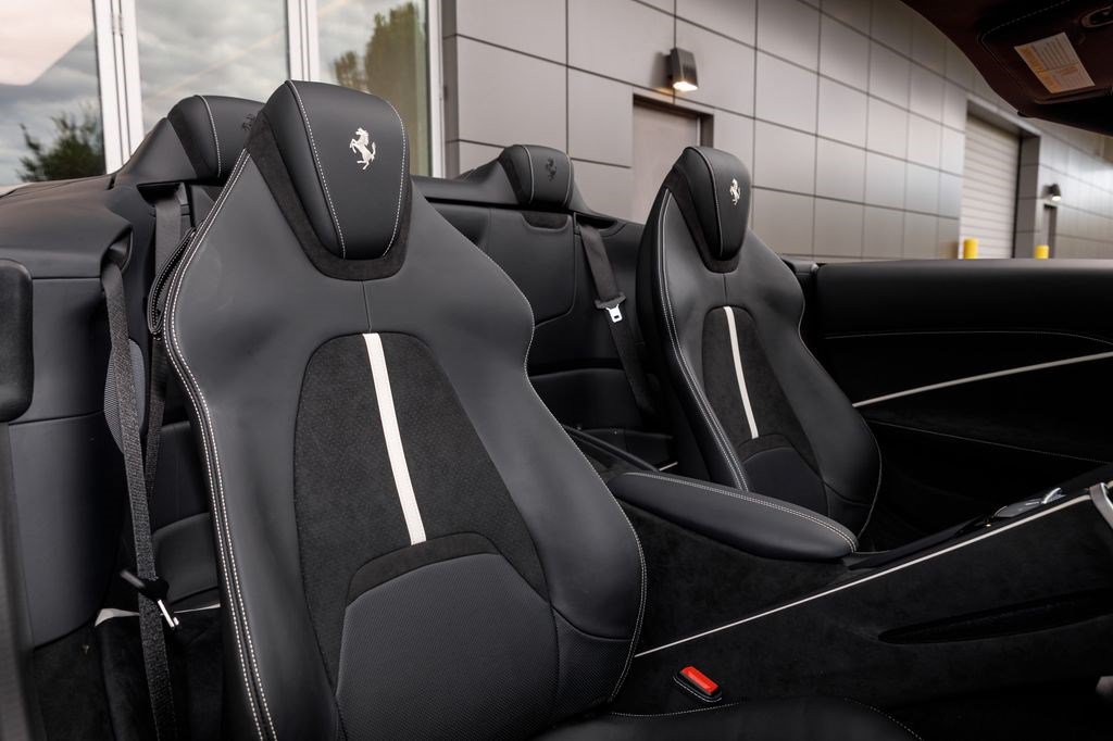 Used 2026 Ferrari Roma Spider RWD image 11