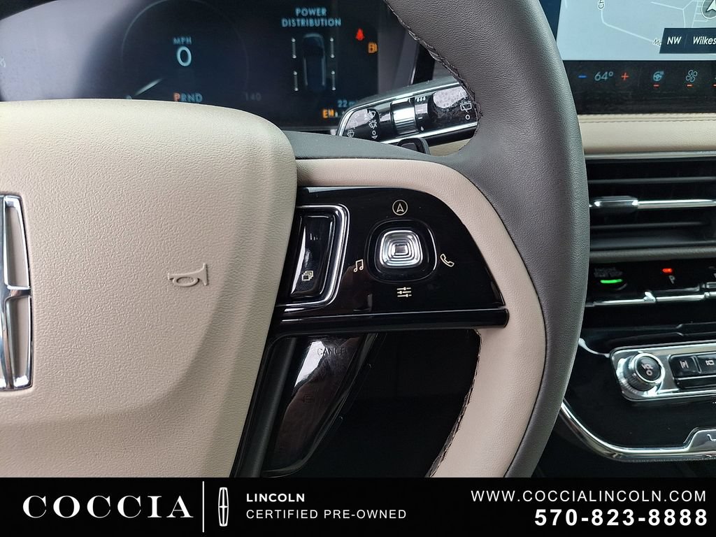Used 2023 Lincoln Corsair AWD w/ Equipment Group 101A image 22