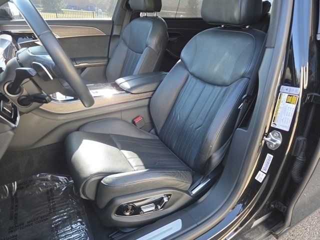 Used 2021 Audi A8 L 3.0T w/ Executive Plus Package image 8